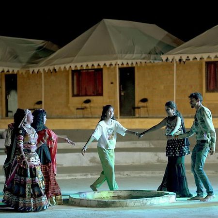 Thar Resort Jaisalmer Buitenkant foto